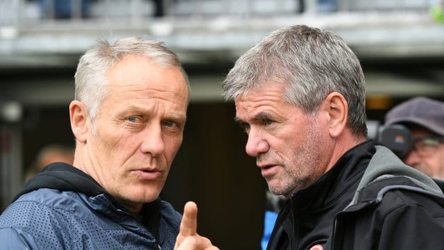 Die beiden Trainer Christian Streich und Friedhelm Funkel sind sich in ihrer Kritik am Videobeweis einig. Die beiden Trainer Christian Streich und Friedhelm Funkel sind sich in ihrer Kritik am Videobeweis einig.