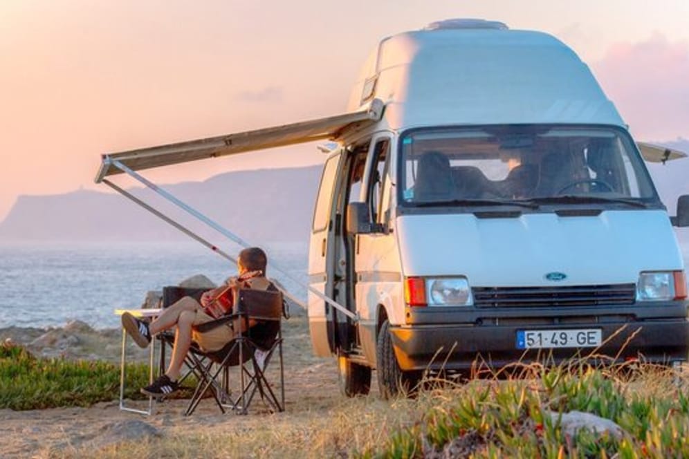 Beim Wohnmobil-Sharing mieten Urlauber das Gefährt von Privatpersonen - auch ältere Camper stehen auf dem Internet-Portalen zur Auswahl.