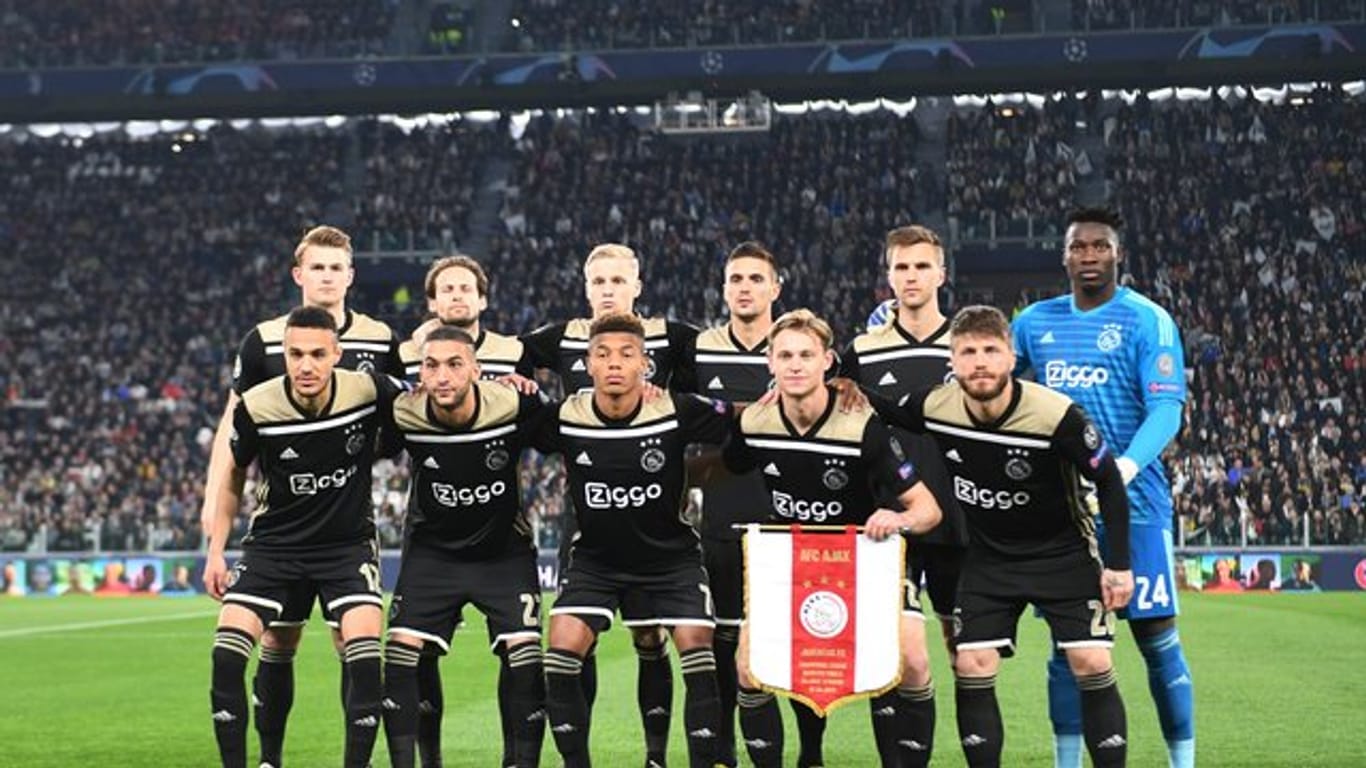 Sie sind die Überraschung der Champions League: Die jungen Spieler von Ajax Amsterdam.