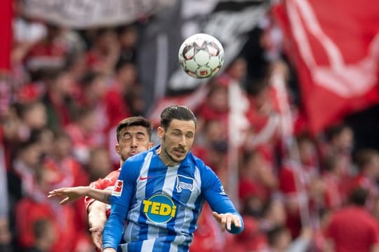 Mathew Leckie (v) wird diese Saison nicht mehr für Hertha BSC spielen.