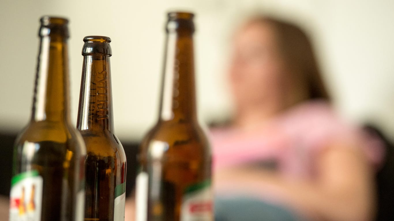 Leeren Bierflaschen: Laut einer Studie wird der weltweite Alkoholkonsum ansteigen.