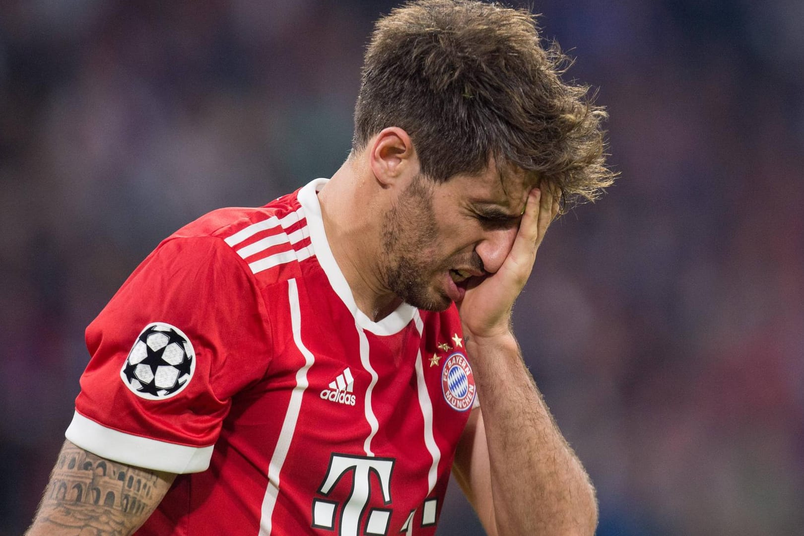 Kennt jeder Fußballer: Zusammenstöße mit dem Kopf sind schmerzhaft – und gefährlich.