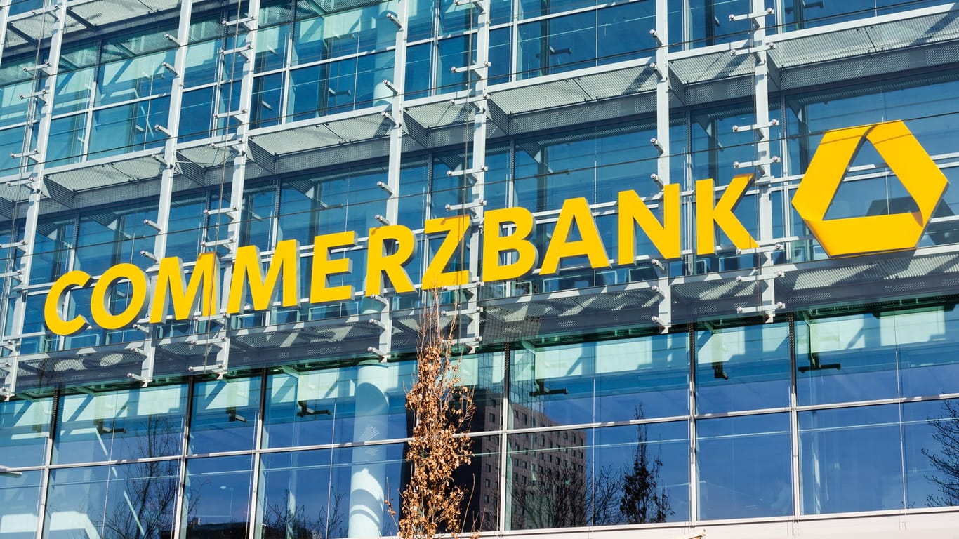 Commerzbank: Die deutsche Großbank will nach dem Fusionsabbruch ihre eigene Stärke beweisen.