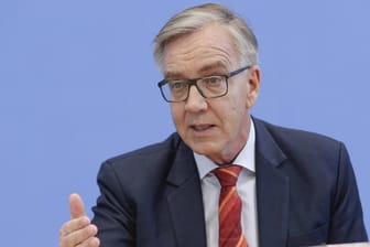 Dietmar Bartsch: Der Fraktionsvorsitzende der Linken will in die Planung der Einheitsjubiläen miteinbezogen werden.