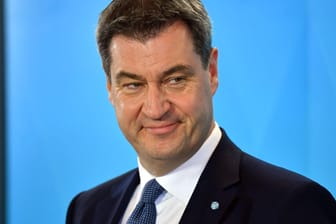 Markus Söder: Auf Twitter hat er Prinz Charles und Herzogin Camilla zum Enkel gratuliert.