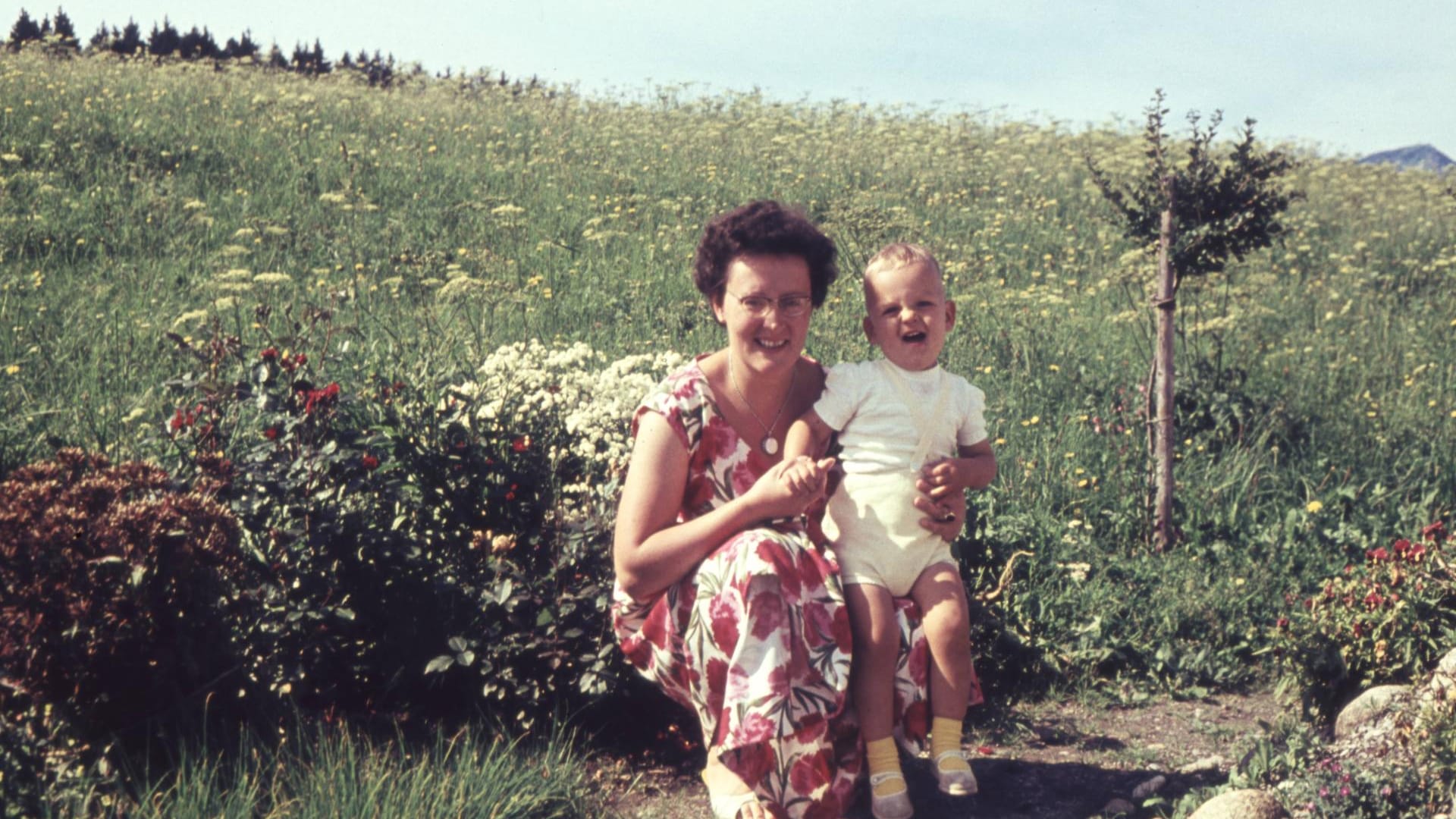 Frau mit Kleinkind: Alleinerziehende Frauen litten oft unter Vorurteilen. (Symbolbild)