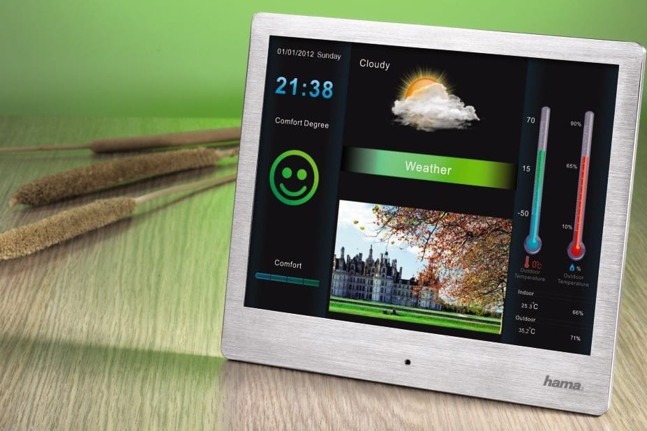 Ihre Fotos auf einem digitalen Bilderrahmen. Das Modell von Hama besitzt eine Wetterstation