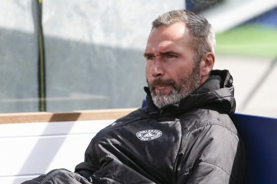 Kiels Trainer Tim Walter soll dem VfB Stuttgart eine Zusage gegeben haben.