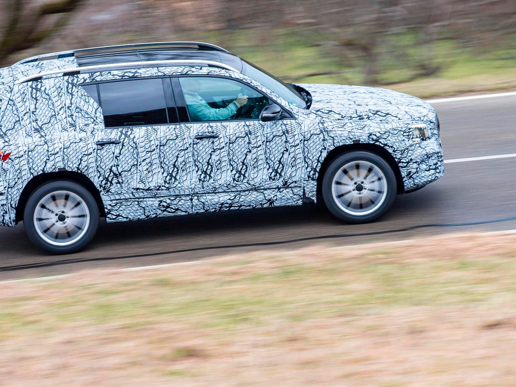 Mercedes GLB: Neues Kompakt-SUV startet im Herbst
