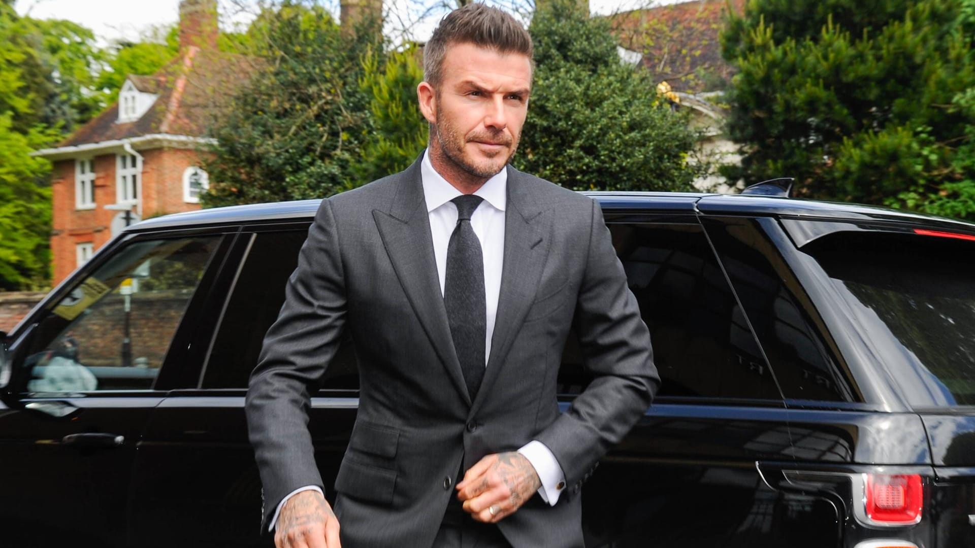 David Beckham erscheint vor Gericht: Die Fußball-Ikone legte ein Geständnis ab. David Beckham erscheint vor Gericht: Die Fußball-Ikone legte ein Geständnis ab.