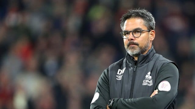 David Wagner soll den FC Schalke als Trainer wieder zu einem Spitzenclub machen, der um die Meisterschaft kämpft. David Wagner soll den FC Schalke als Trainer wieder zu einem Spitzenclub machen, der um die Meisterschaft kämpft.