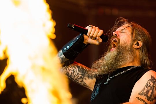 Johan Hegg, Sänger der schwedischen Melodic-Death-Metal-Band "Amon Amarth", beim Wacken Open Air Festival.