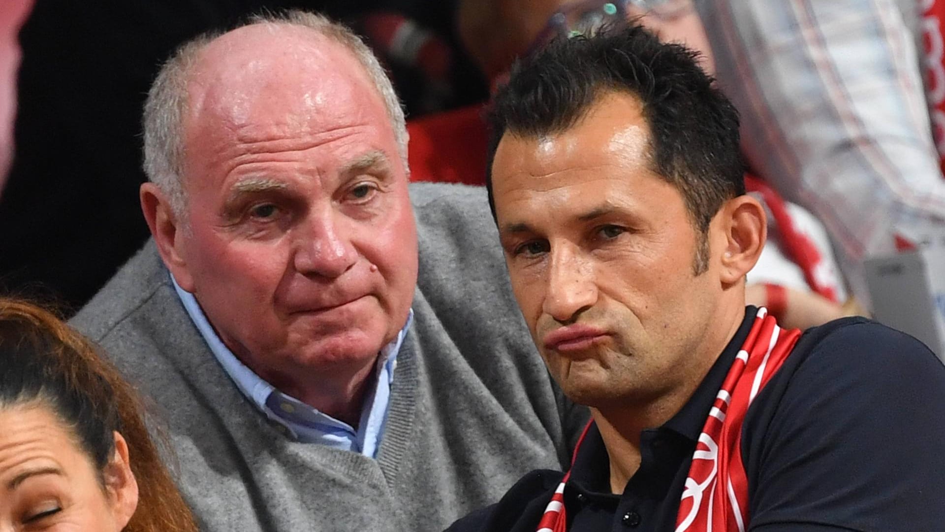 Verstehen sich: Bayern-Präsident Uli Hoeneß (l.) und Sportdirektor Hasan Salihimdzic.