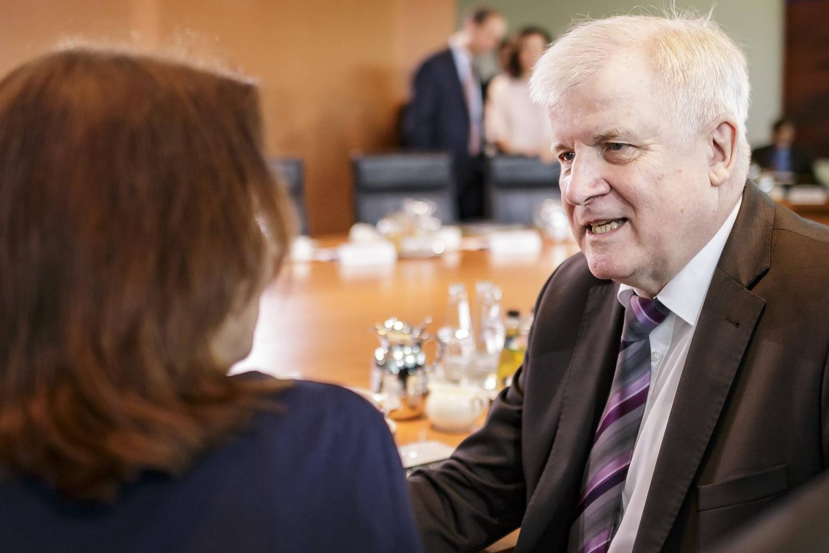 Innenminister Horst Seehofer im Gespräch mit Justizministerin Katarina Barley: Seehofer glaubt nicht an einen vorzeitigen Kanzlerwechsel nach der Europawahl.