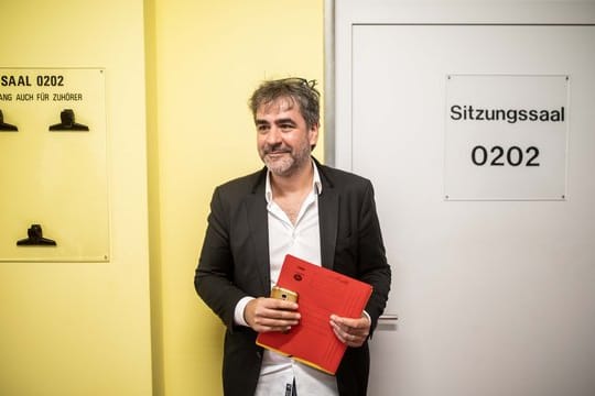 "Welt"-Korrespondent Deniz Yücel ist während seiner Haftzeit in der Türkei eigenen Angaben zufolge gefoltert worden.