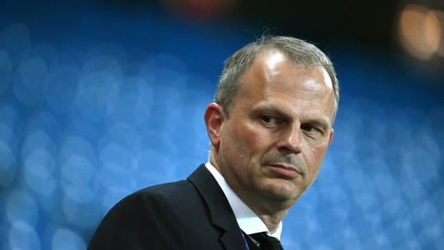 Will Konsequenzen aus der misslungenen Saison ziehen: Schalkes Sportvorstand Jochen Schneider. Will Konsequenzen aus der misslungenen Saison ziehen: Schalkes Sportvorstand Jochen Schneider.