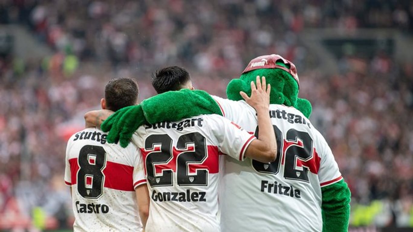 Nach dem Sieg gegen VfL Wolfsburg geht der VfB Stuttgart positiv in die Relegation.