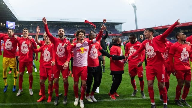 Red Bull Salzburg nimmt nächstes Jahr zum ersten Mal an der Champions League teil. Red Bull Salzburg nimmt nächstes Jahr zum ersten Mal an der Champions League teil.