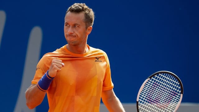 Kohlschreiber setzte sich zum Auftakt in Rom mit 2:1-Sätzen gegen Gilles Simon durch.