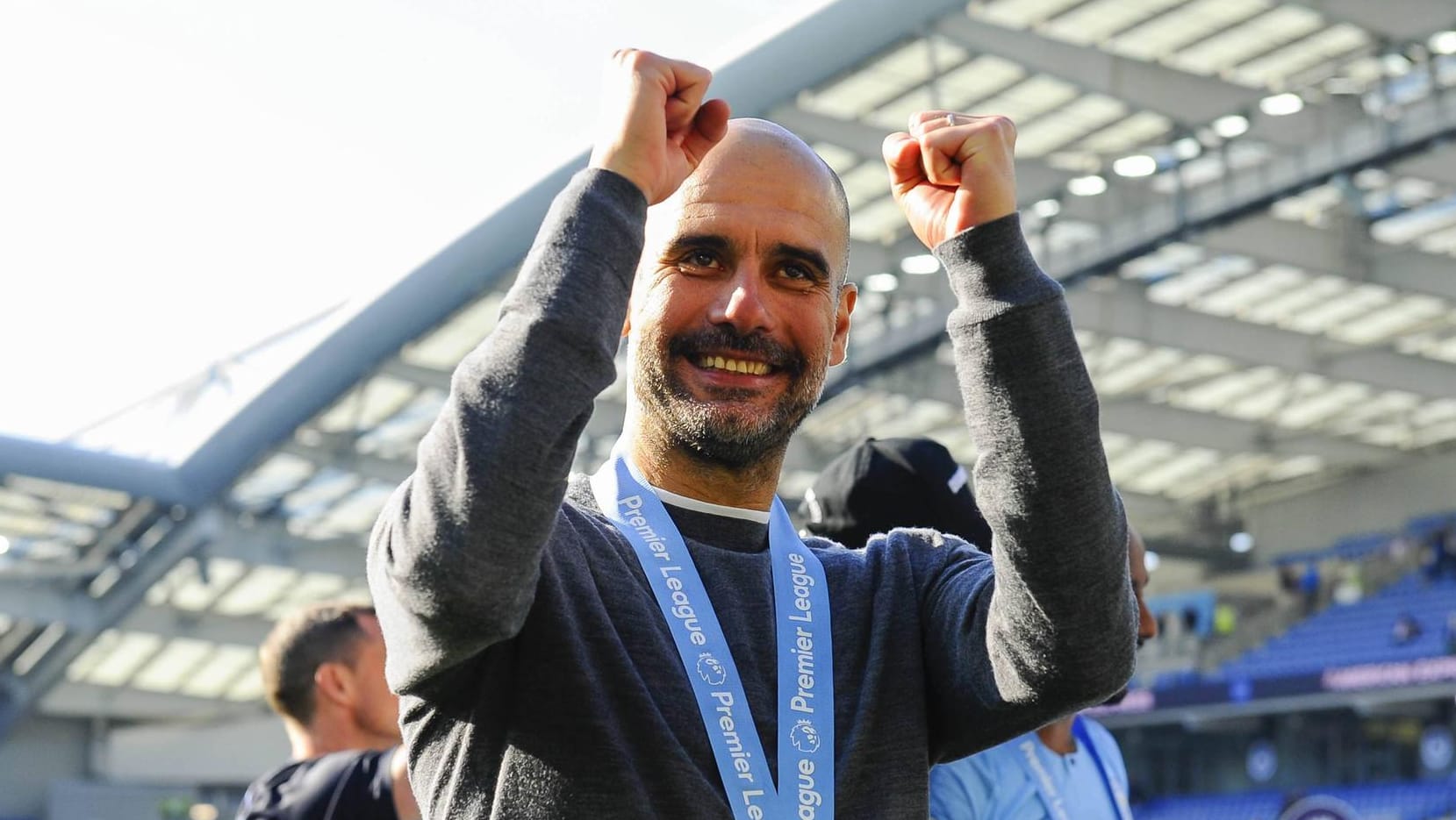 Pep Guardiola ballt die Fäuste: Der Star-Coach verteidigte den Meistertitel mit Manchester City.