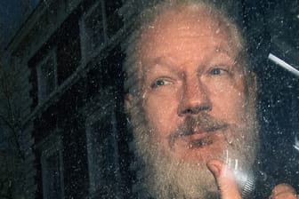 Julian Assange: Schweden nimmt die Ermittlungen gegen den Wikileaks-Mitgründer wieder auf.