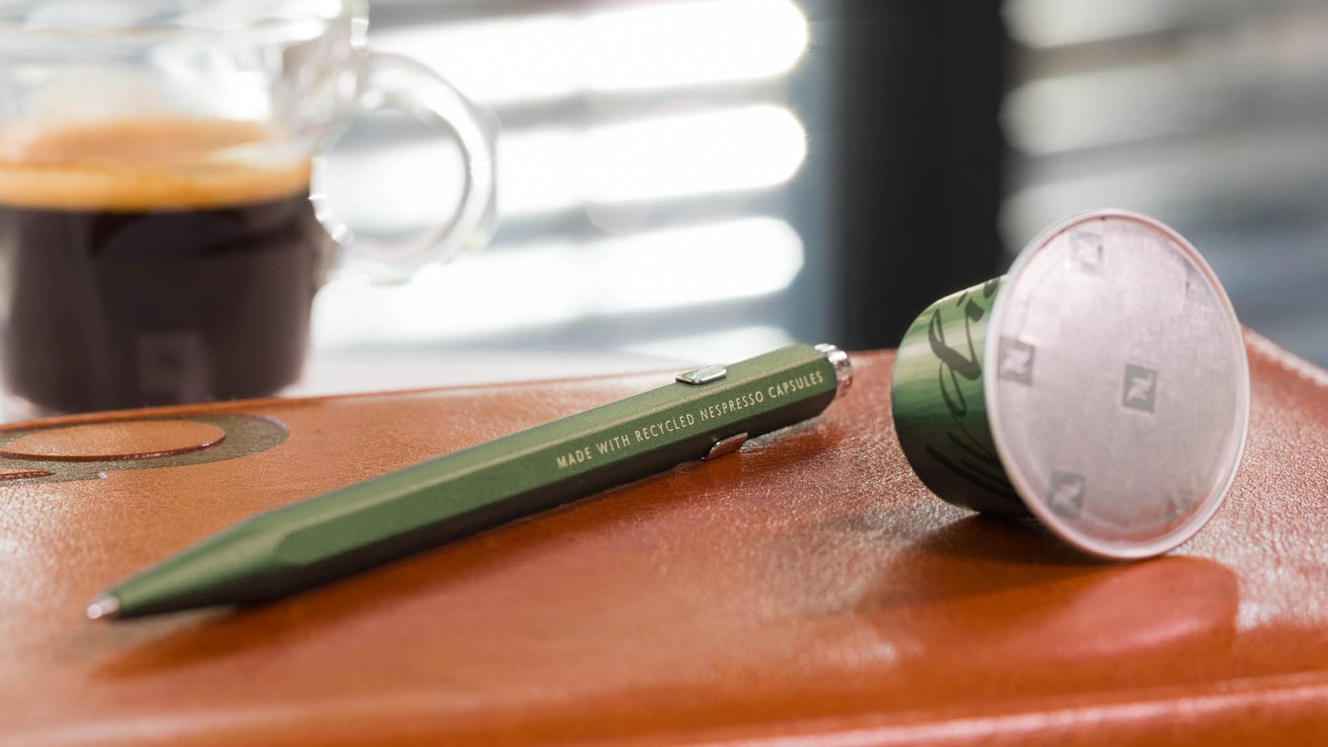 Aluminium findet in vielen Produkten ein neues Leben, zum Beispiel als Stift. Aluminium findet in vielen Produkten ein neues Leben, zum Beispiel als Stift.