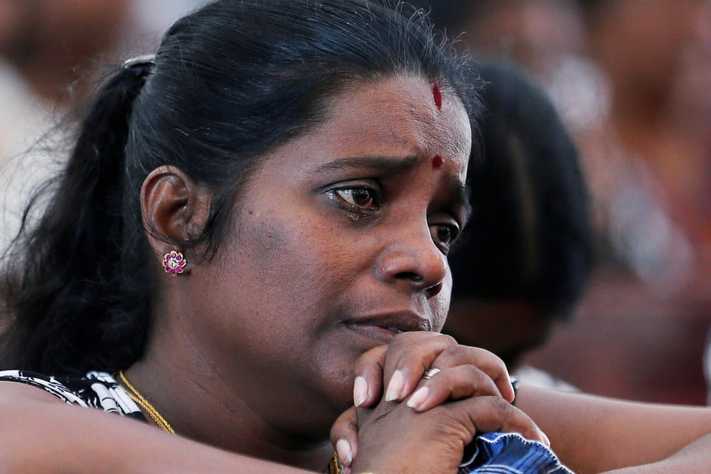 Eine Frau bei einer christlichen Messe in Sri Lanka: Ein Terrorangriff hat dort viele Menschen das Leben gekostet.