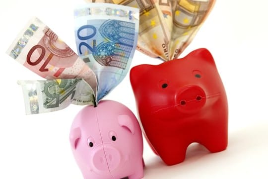 Sparverträge mit einer Laufzeit von 25 Jahren und mehr - für viele Institute war das eine Möglichkeit, an Geld zu kommen. Sparverträge mit einer Laufzeit von 25 Jahren und mehr - für viele Institute war das eine Möglichkeit, an Geld zu kommen.