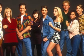 Der einstige Cast von "Beverly Hills, 90210": Luke Perry (3. v.l.) fehlt in der Neuauflage.