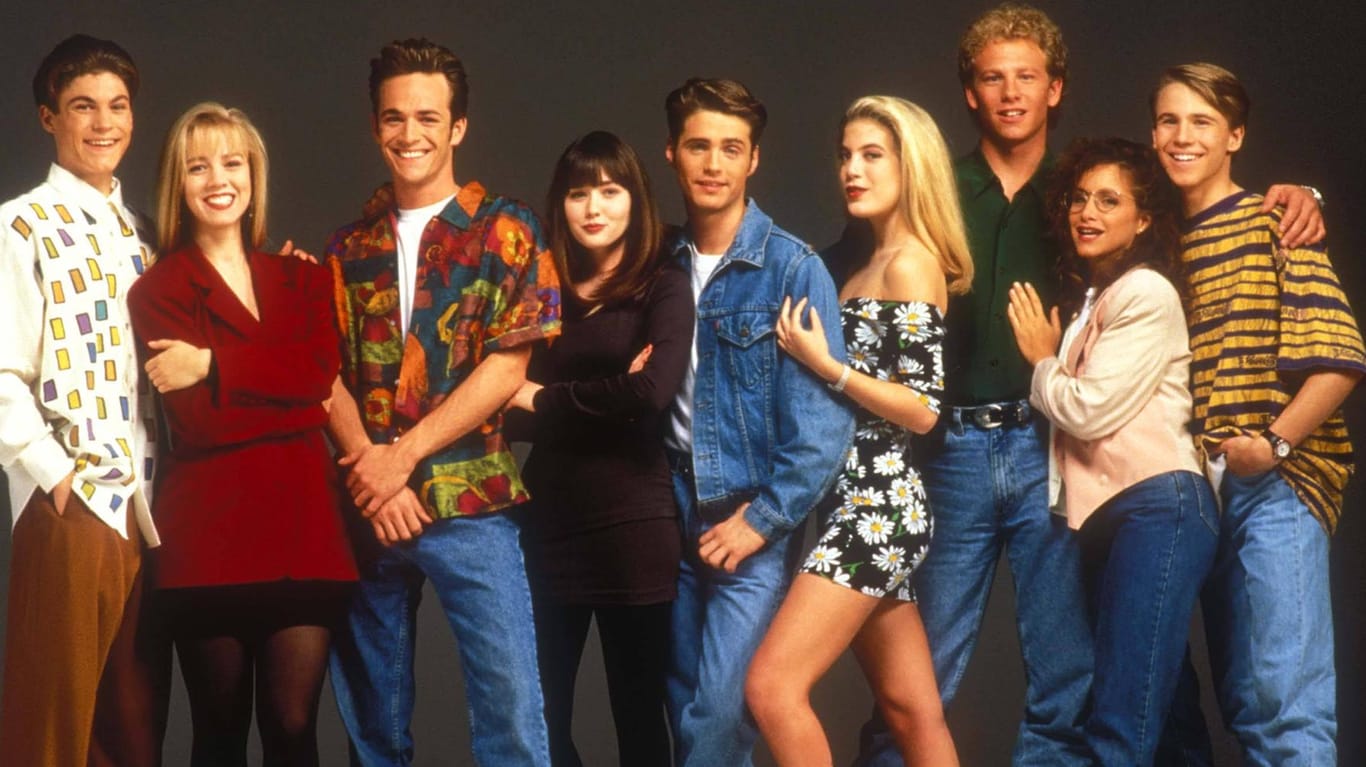 Der einstige Cast von "Beverly Hills, 90210": Luke Perry (3. v.l.) fehlt in der Neuauflage.