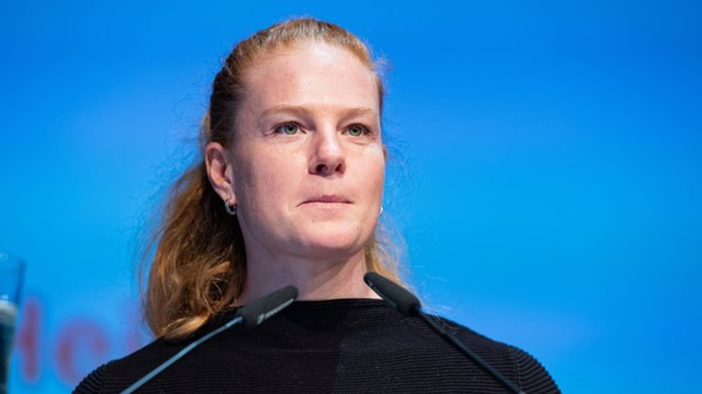 Die ehemalige Hammerwerferin Betty Heidler erhält nachträglich die Silbermedaille von den Olympischen Spielen 2012 in London.