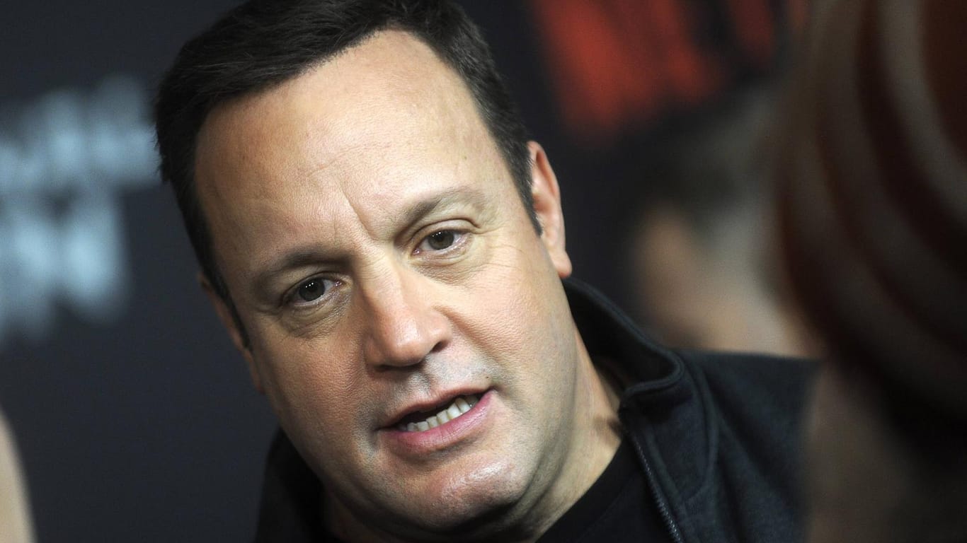 Kevin James: Der Schauspieler ist fast nicht wiederzuerkennen. Kevin James: Der Schauspieler ist fast nicht wiederzuerkennen.