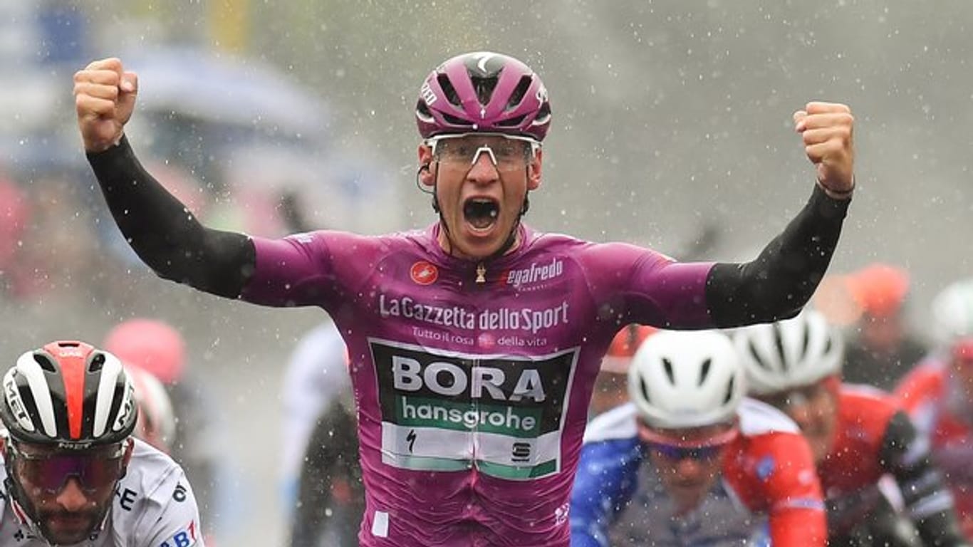 Im Regen von Terracina feiert Pascal Ackermann seinen zweiten Etappensieg beim 102.