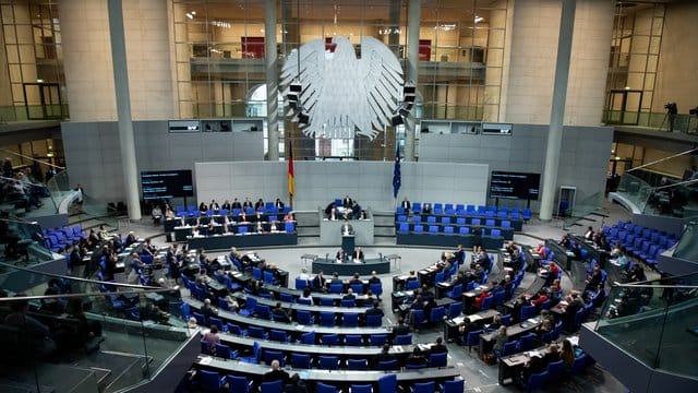 Debatte im Bundestag zu 70 Jahre Grundgesetz.