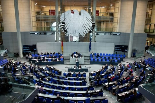 Debatte im Bundestag zu 70 Jahre Grundgesetz.