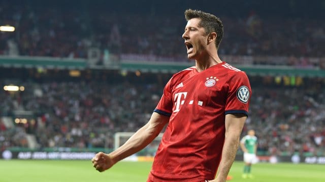 Bayern-Stürmer Robert Lewandowski erzielte in dieser Bundesligasaison bisher 22 Tore. Bayern-Stürmer Robert Lewandowski erzielte in dieser Bundesligasaison bisher 22 Tore.