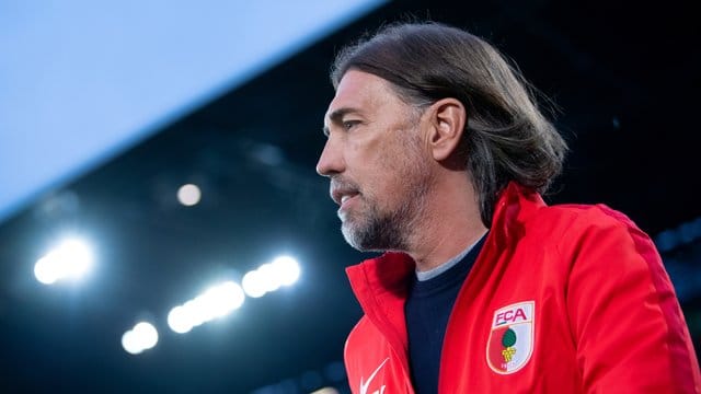 Martin Schmidt ist der Trainer des FC Augsburg.