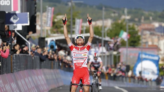 Fausto Masnada feiert den ersten italienischen Etappensieg beim 102.