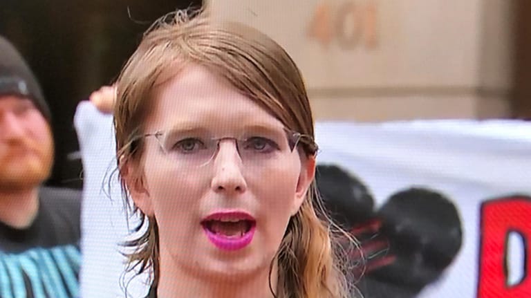 Chelsea Manning: Die ehemalige Wikileaks-Informantin wurde erneut in Gewahrsam genommen.