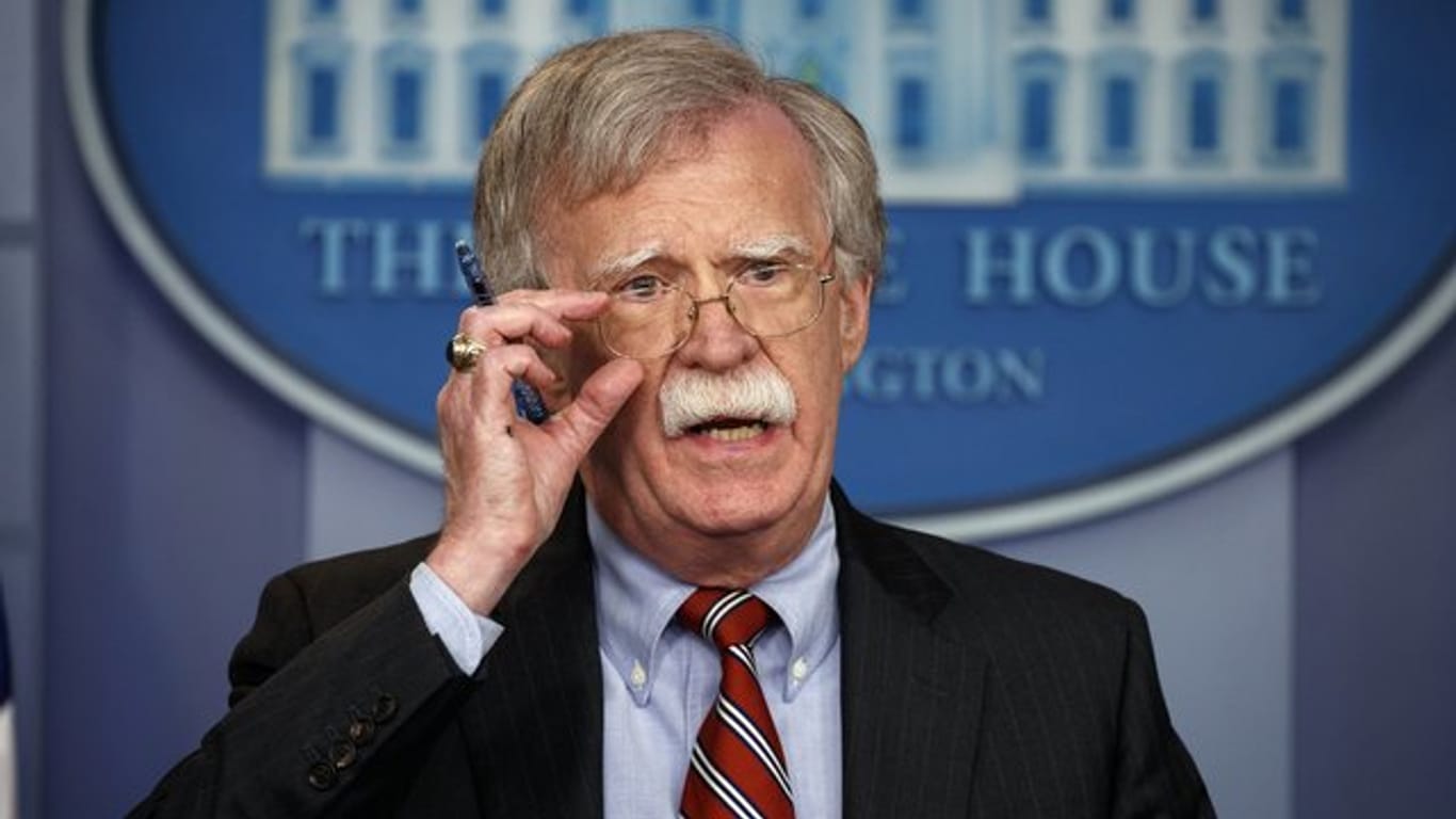 John Bolton, Nationaler Sicherheitsberater der USA, spricht während der täglichen Pressekonferenz im Weißen Haus.