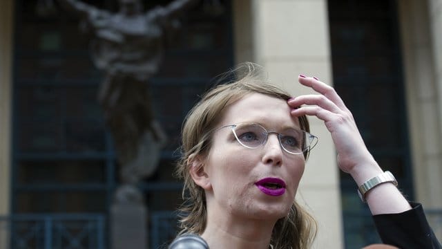 Chelsea Manning, frühere Wikileaks-Informantin, Manning ist wieder hinter Gittern. Chelsea Manning, frühere Wikileaks-Informantin, Manning ist wieder hinter Gittern.