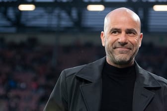 Trainer Peter Bosz will mit Leverkusen unbedingt in die Champions League.