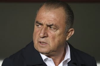 Galatasaray und Trainer Fatih Terim wollen im direkten Duell den Konkurrenten Istanbul Basaksehir distanzieren.