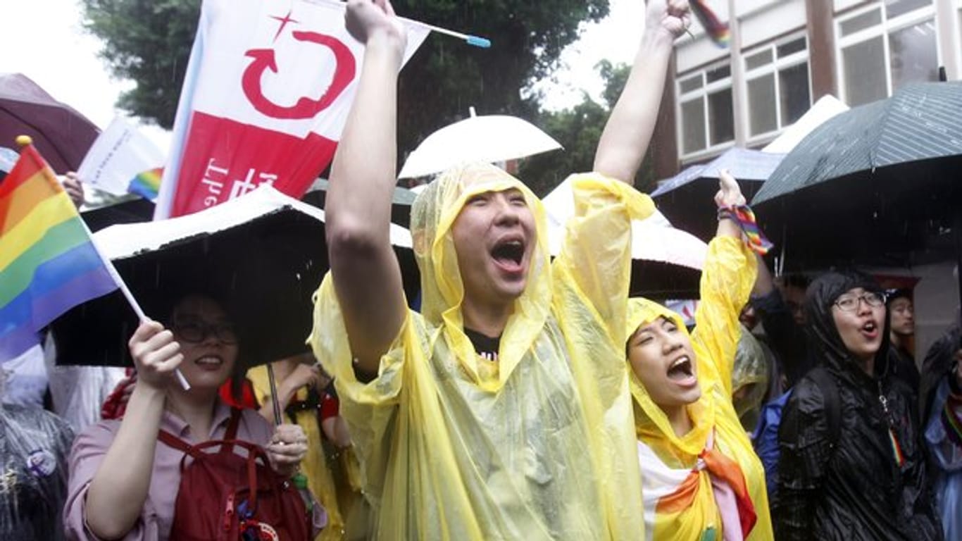 Taiwan ist das erste Land in Asien, das die Homoehe einführt.