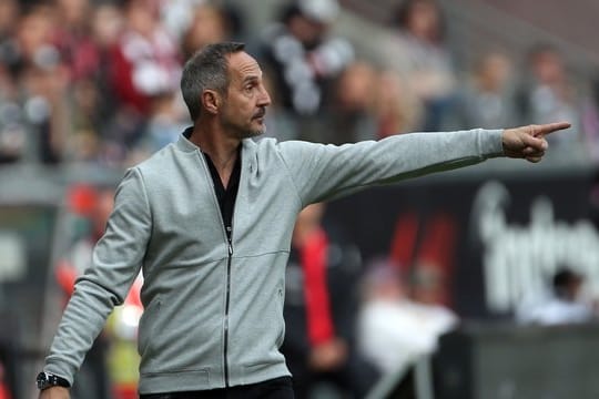 Adi Hütter will mit seiner Eintracht mutig in München auftreten.