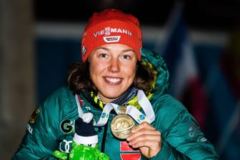 Gab 2013 ihr Debüt im Weltcup, jetzt beendet sie ihre Karriere: Laura Dahlmeier.