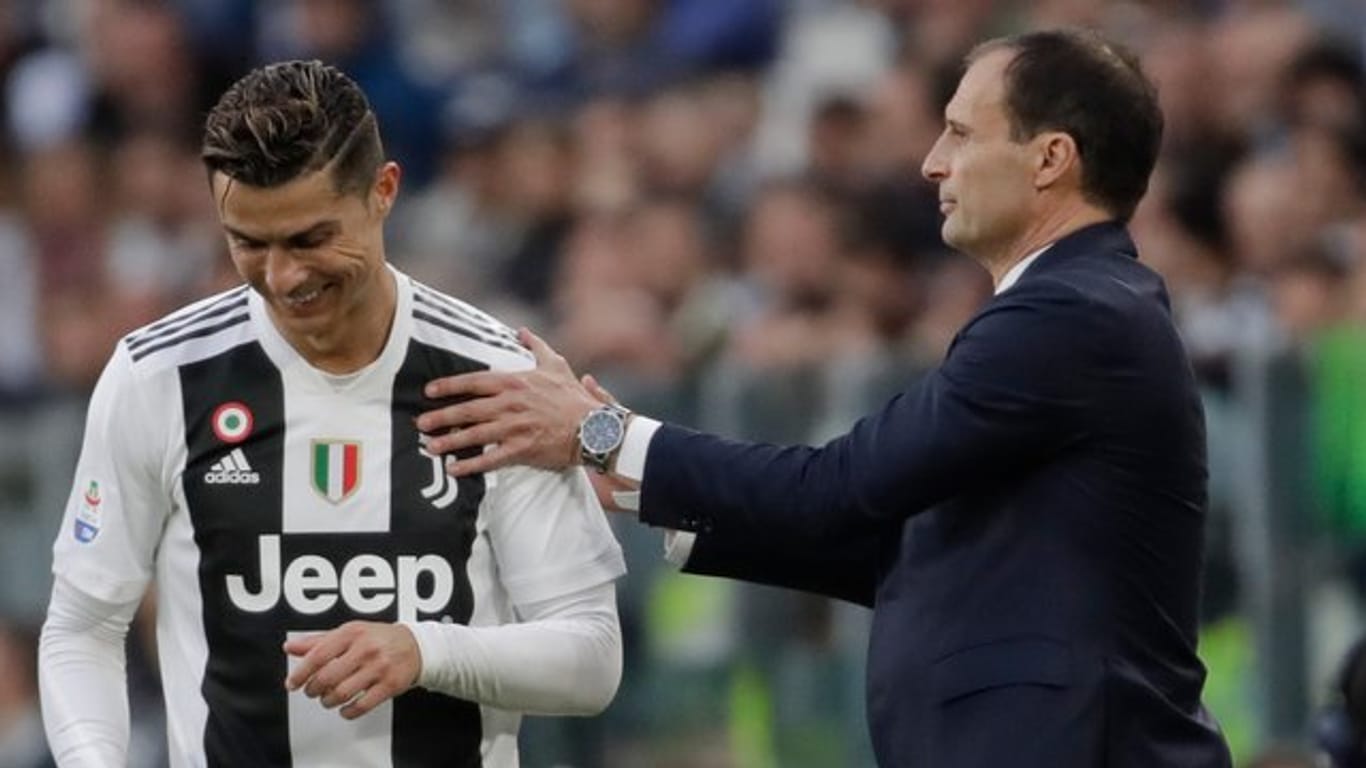 Juventus Turin und Trainer Massimiliano Allegri (r) gehen zur kommenden Saison getrennte Wege.