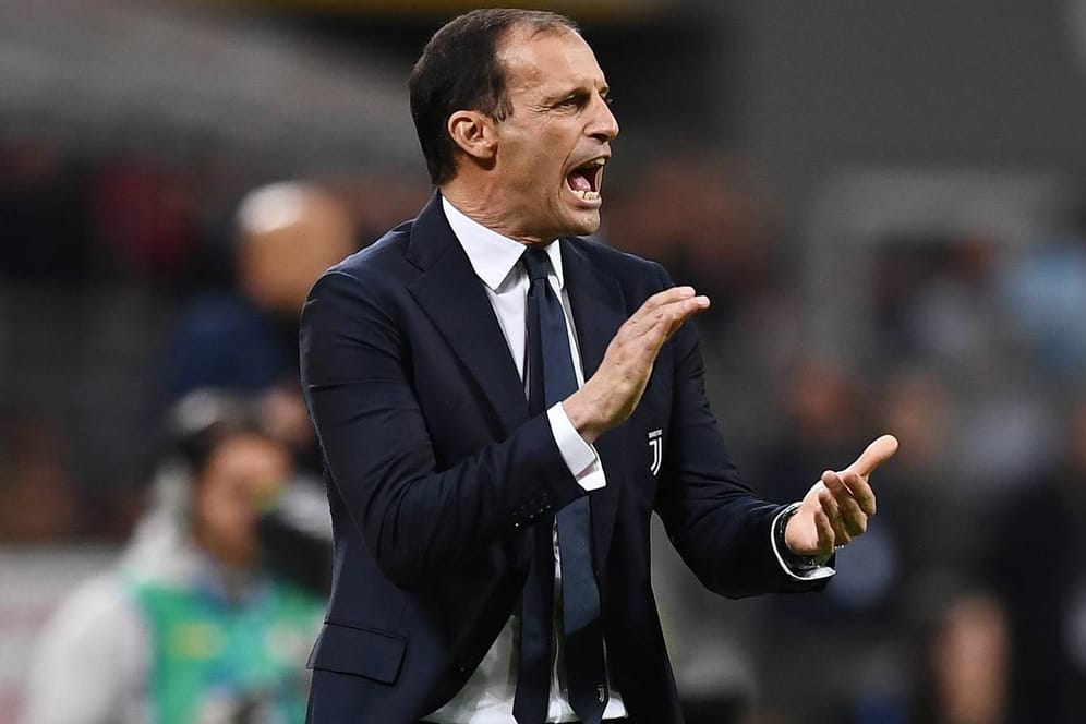 Massimiliano Allegri: Der Trainer muss Juventus Turin trotz Meistertitel verlassen.