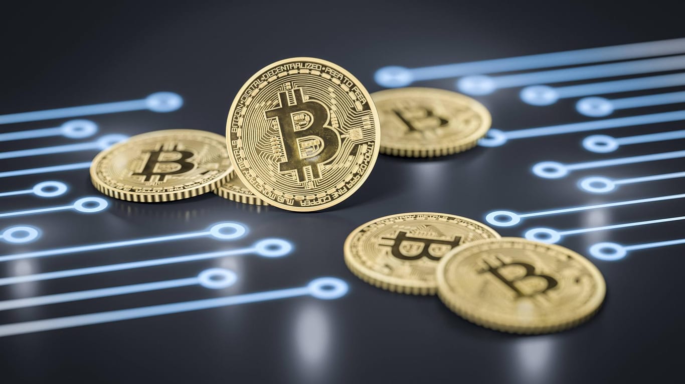 Symbolische Darstellung von Bitcoin: Der Kurs der Kryptowährung ist wieder gefallen.