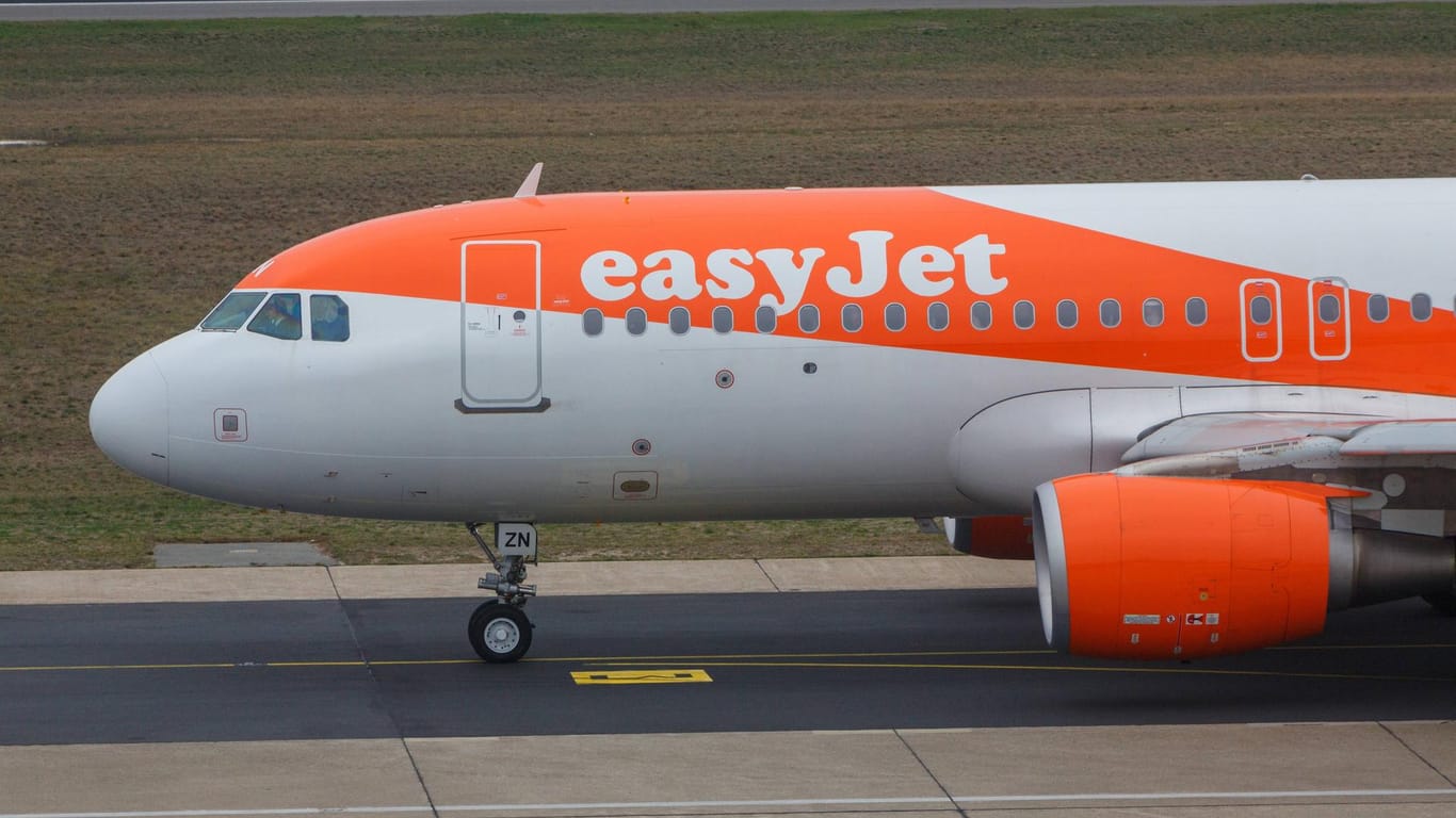 Easyjet-Maschine: Die Airline will 2019 mehr als 100 Millionen Pfund einsparen.